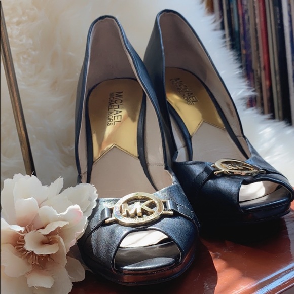 Michael by Michael Kors Open Toe Wedge, Black, 7M - Picture 3 of 9